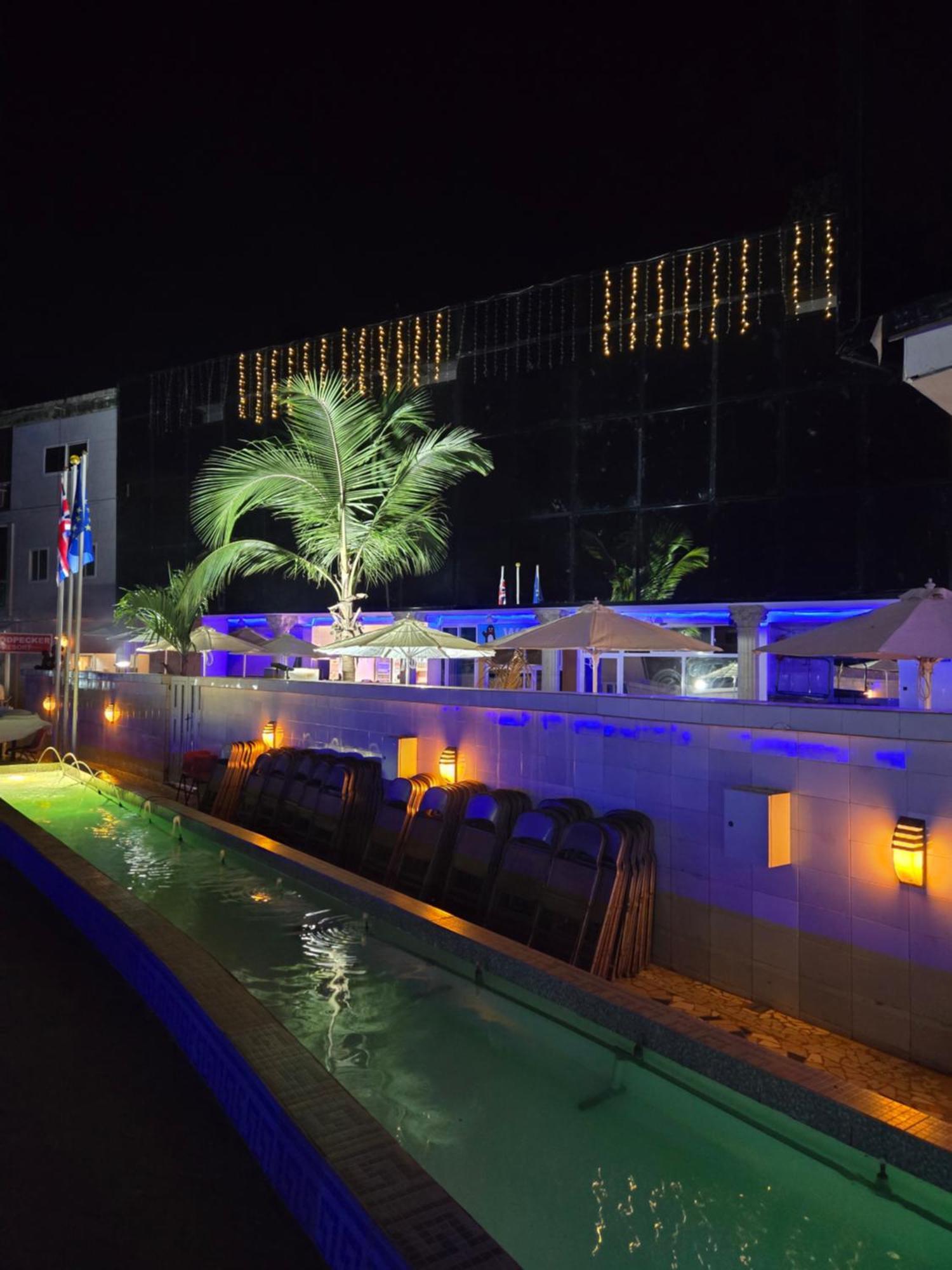 Woodpecker Resort Hotel バンジュール エクステリア 写真