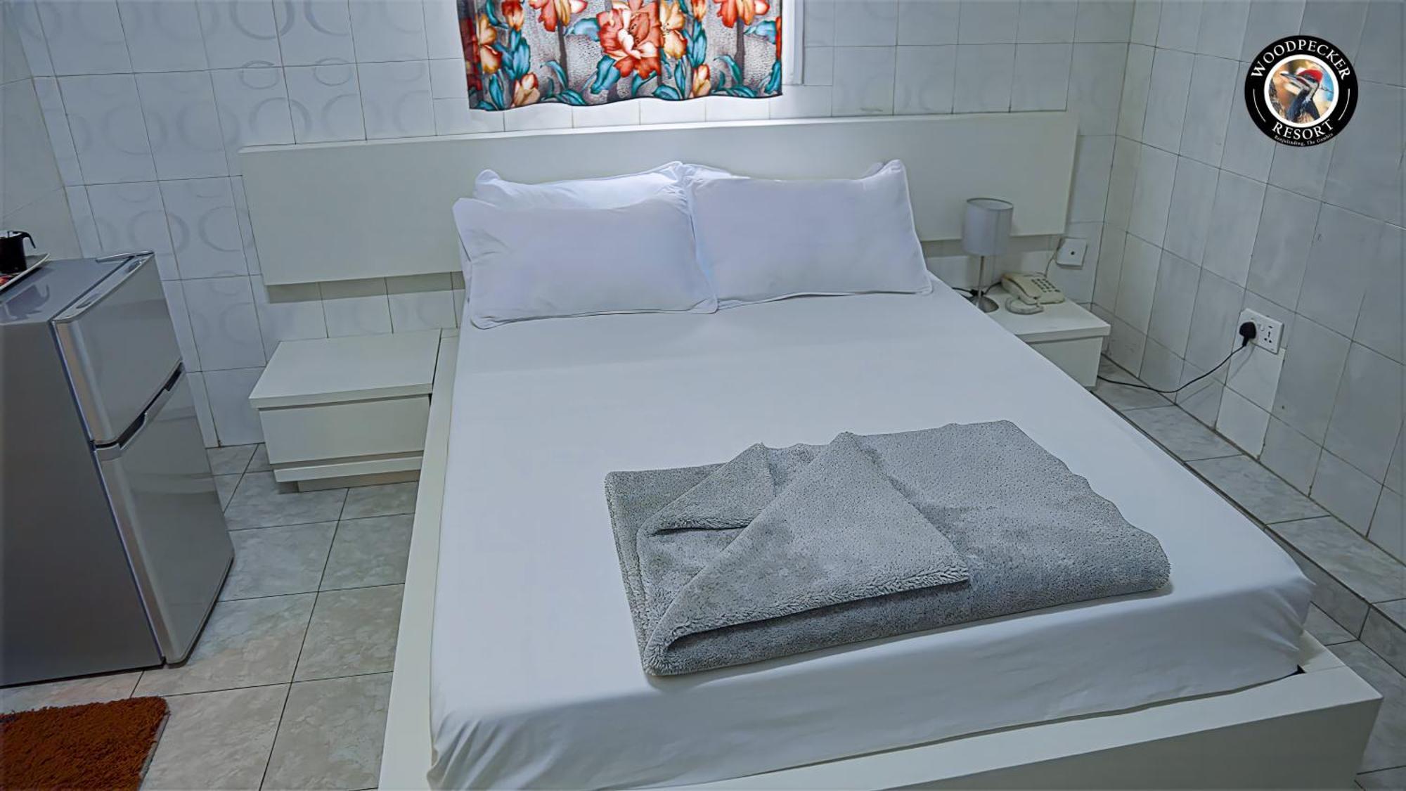 Woodpecker Resort Hotel バンジュール エクステリア 写真