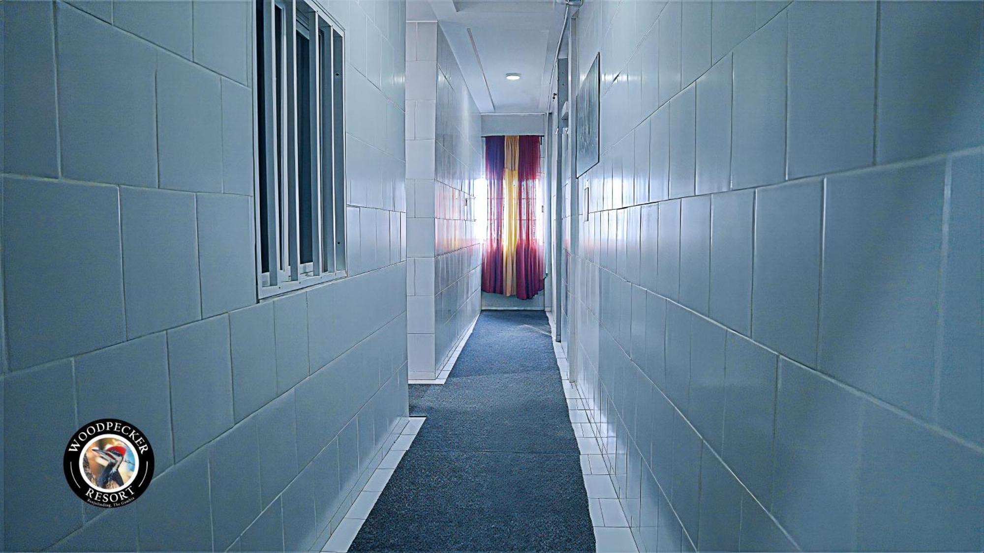 Woodpecker Resort Hotel バンジュール エクステリア 写真