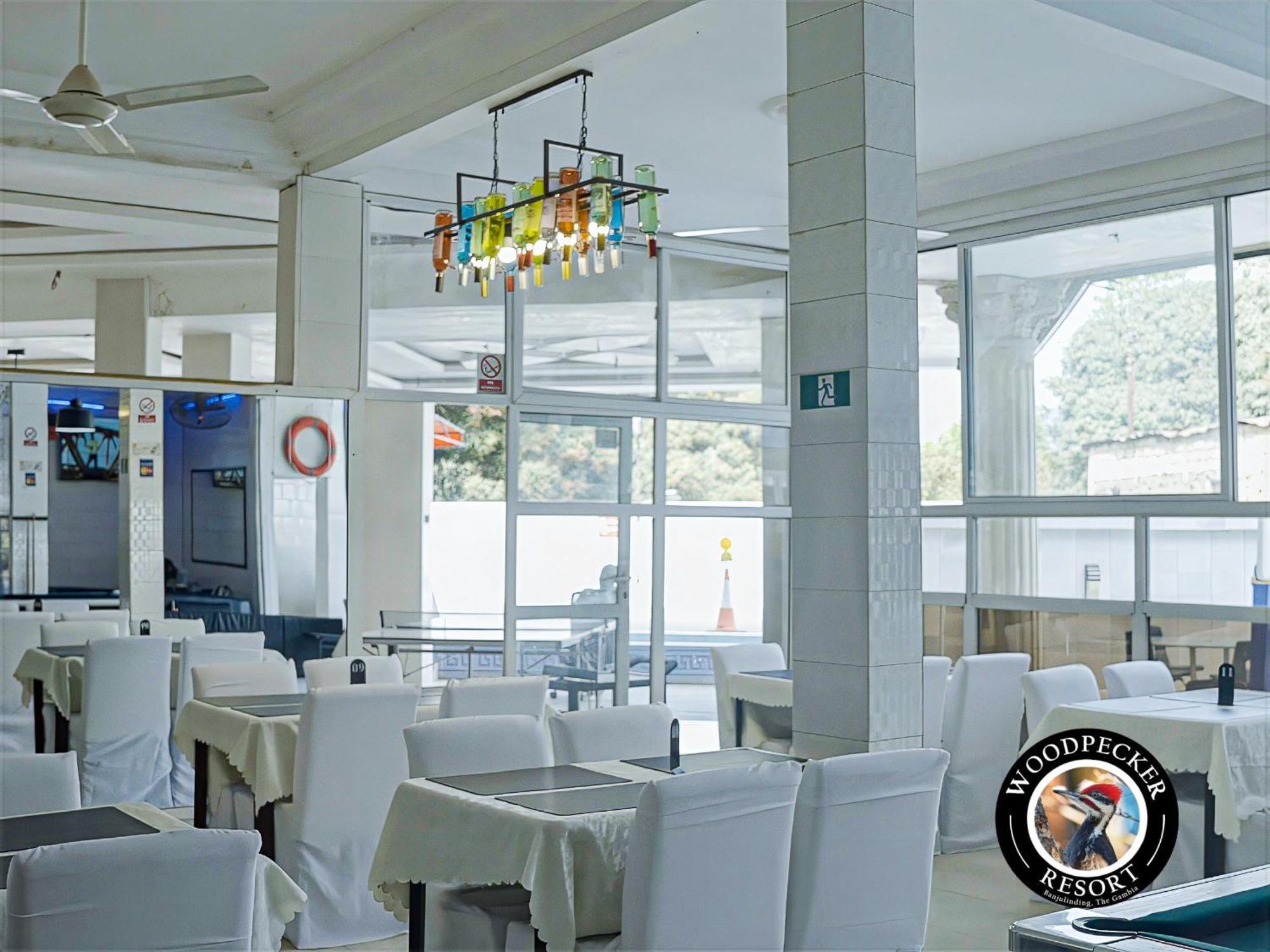 Woodpecker Resort Hotel バンジュール エクステリア 写真